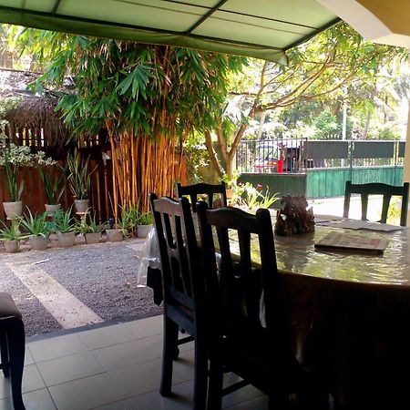 Steur Villa Negombo Luaran gambar