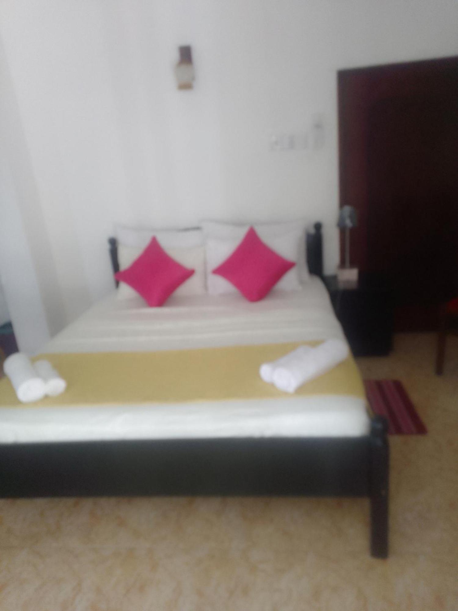 Steur Villa Negombo Luaran gambar