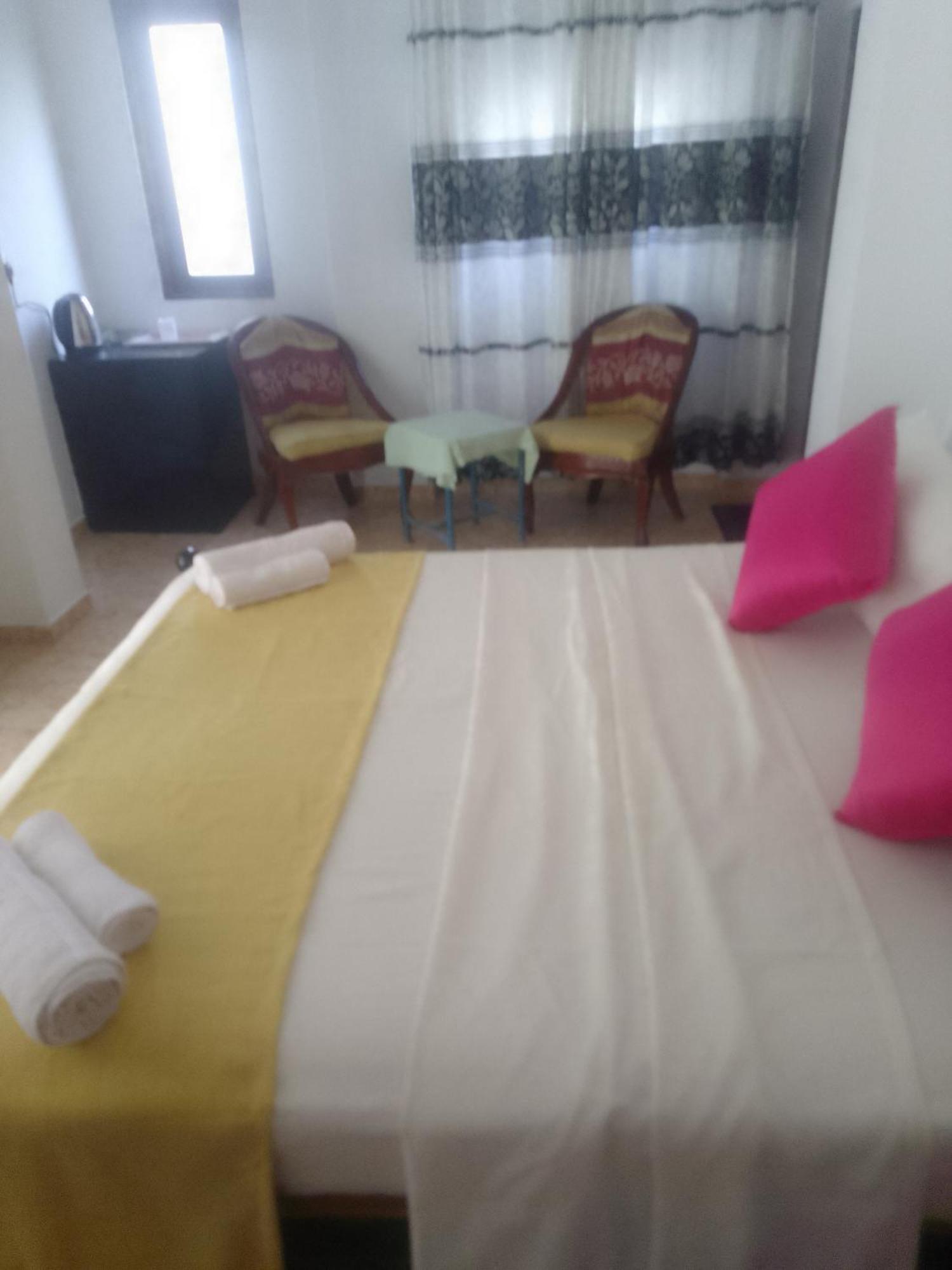 Steur Villa Negombo Luaran gambar